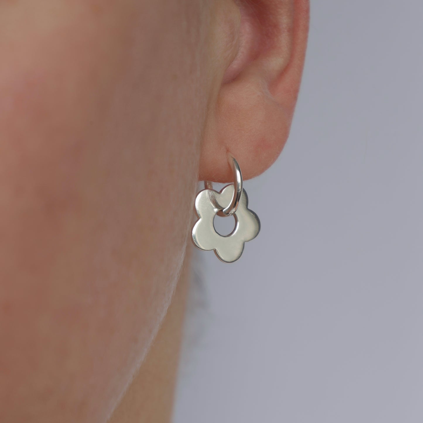 Dommsi-nastavitelne-nausnice-striebro-stastna-si