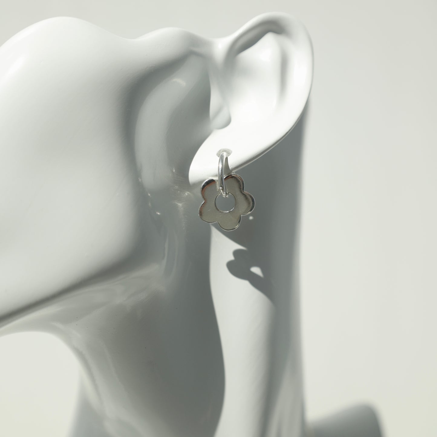 Dommsi-nastavitelne-nausnice-striebro-stastna-si