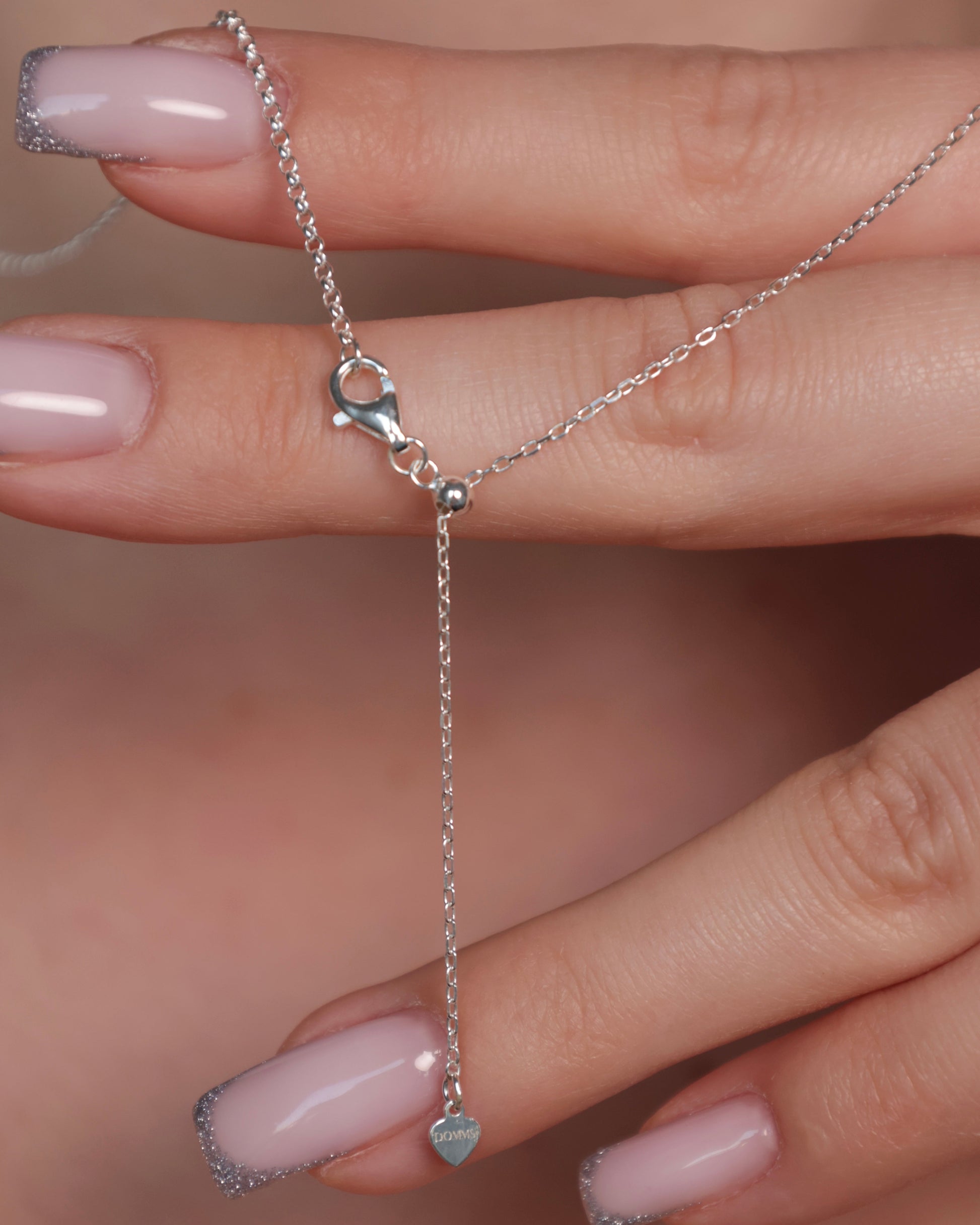 Dommsi-nastavitelny-nahrdelnik-striebro-milovana-si