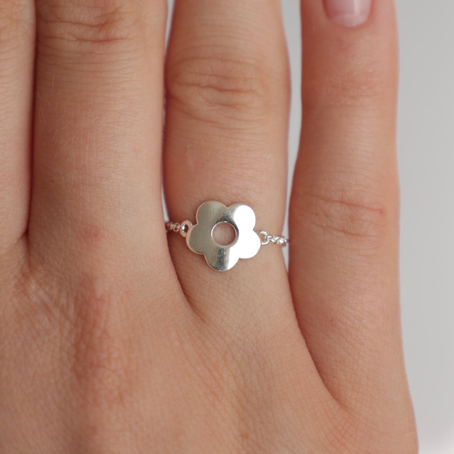 Dommsi-nastavitelny-prsten-striebro-stastna-si