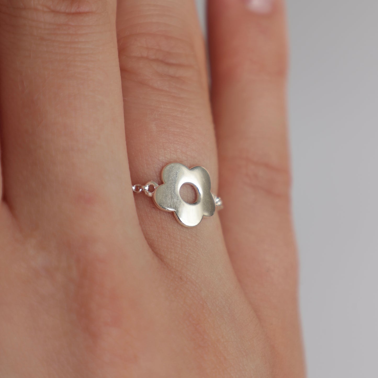 Dommsi-nastavitelny-prsten-striebro-stastna-si