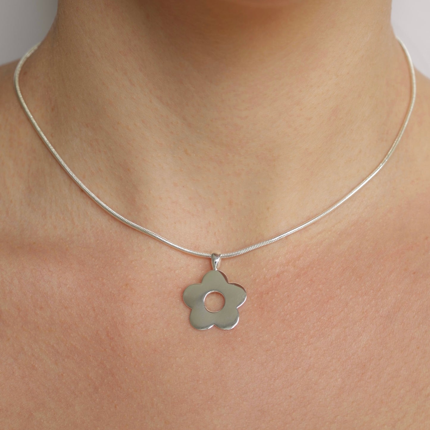 Dommsi-nastavitelny-set-nausnice-prsten-nahrdelnik-striebro-stastna-si